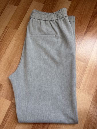 Pantalon classique gris