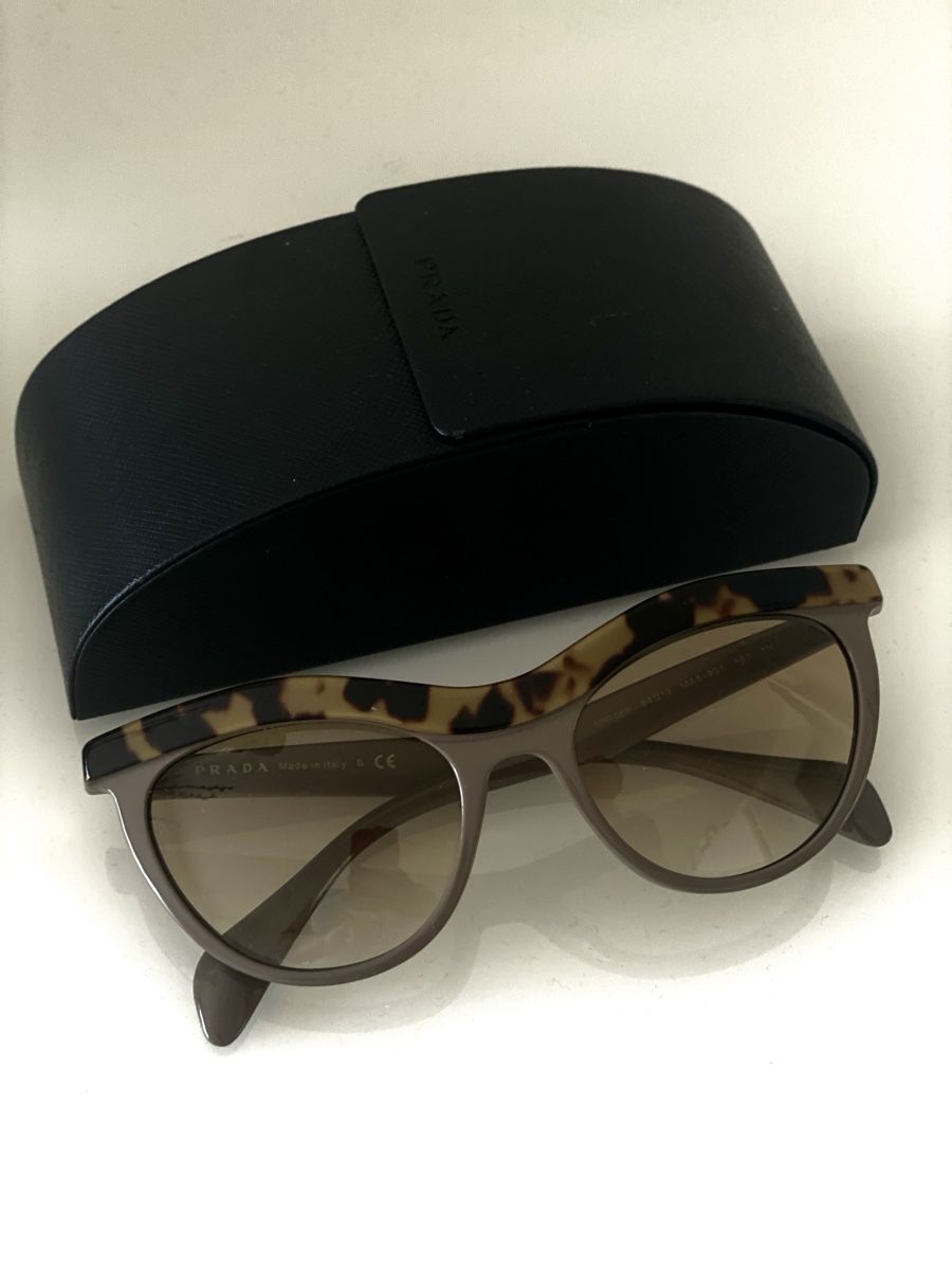 Prada Occhiali & Lenti: Sonnenbrille Prada – Usato da Zürich venduto da Orch43 1