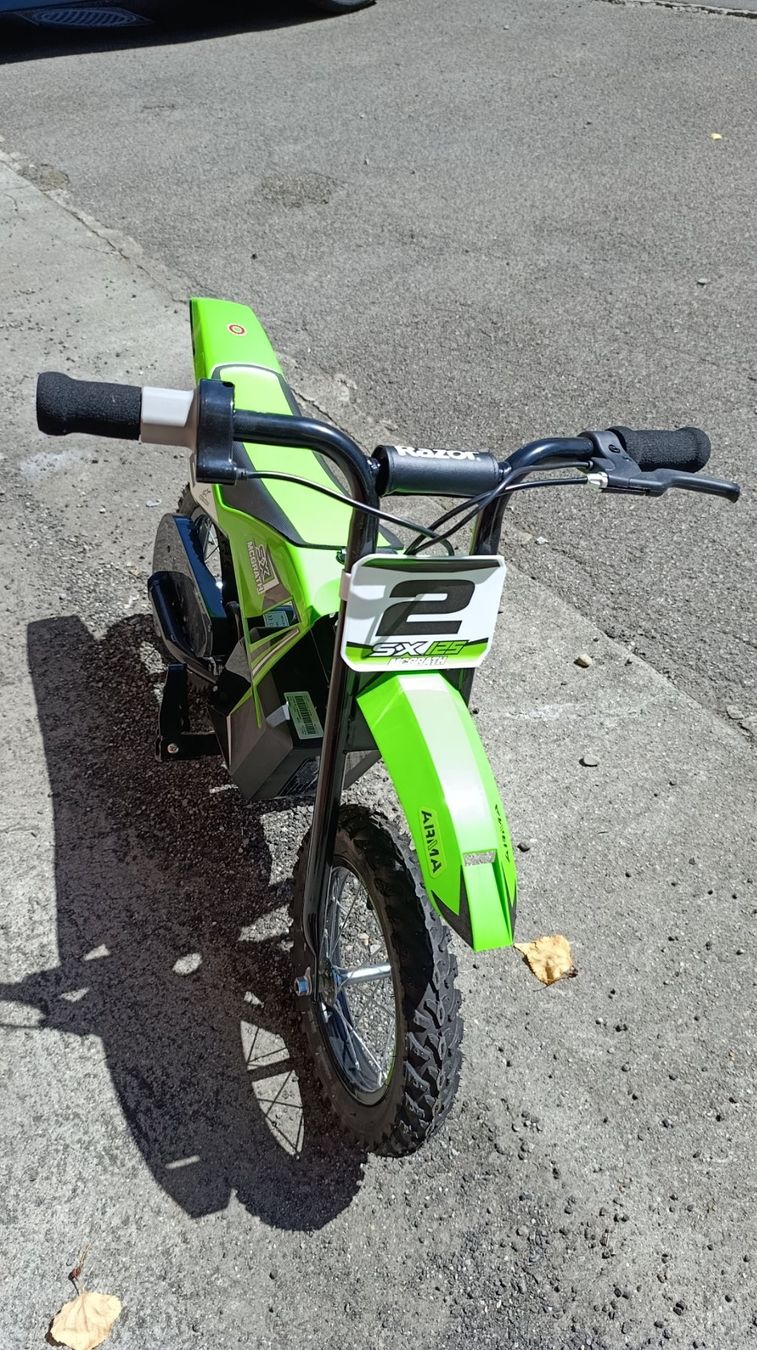 Fahrzeuge für Kinder: Kindermotorrad Razor SX125 McGrath – Neu (gemäss Beschreibung) aus Cham von sergmak 5
