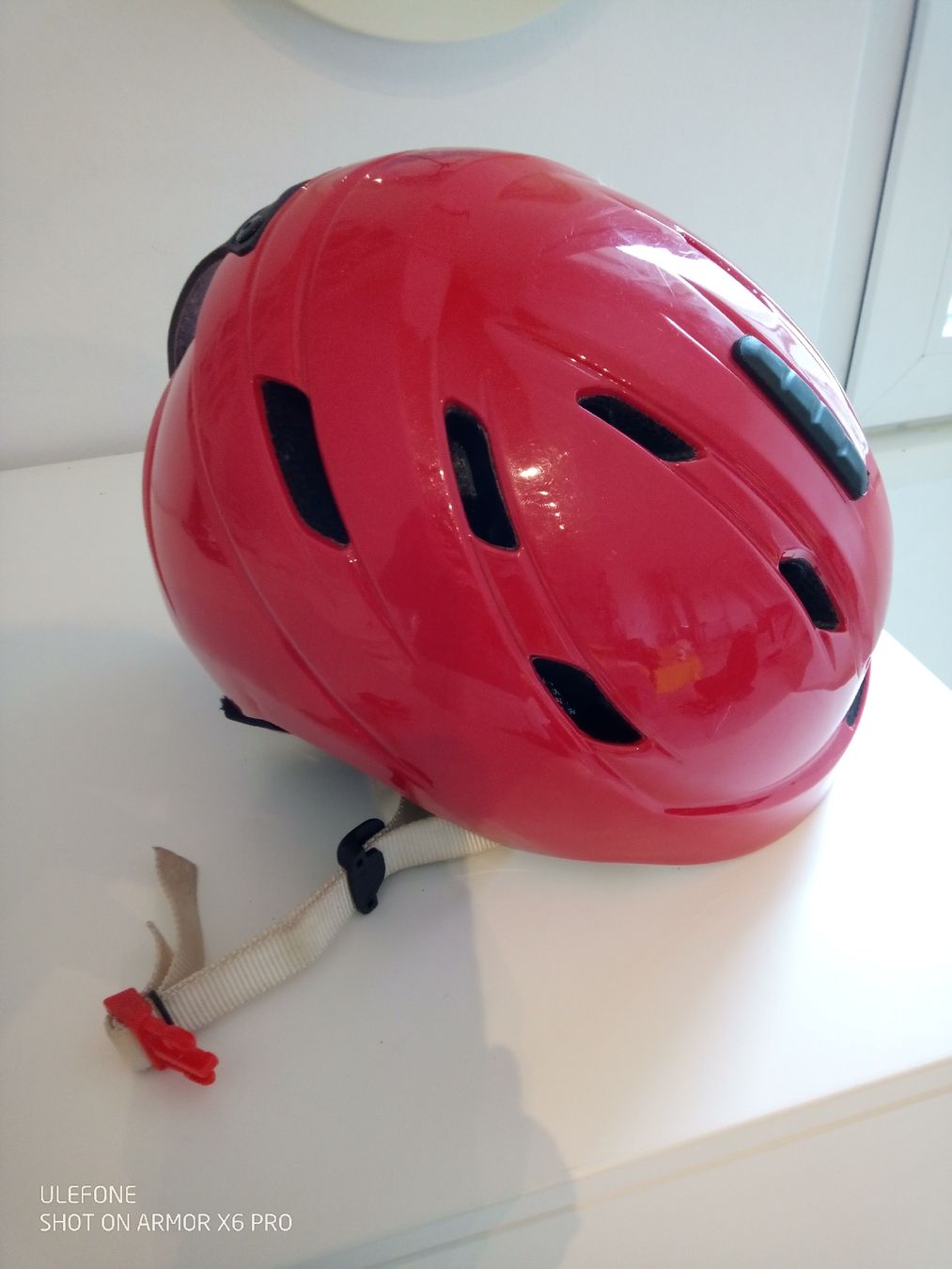 Caschi: Skihelm Gr 52 - 54 Verstellbar – Usato da Volketswil venduto da Car1 2