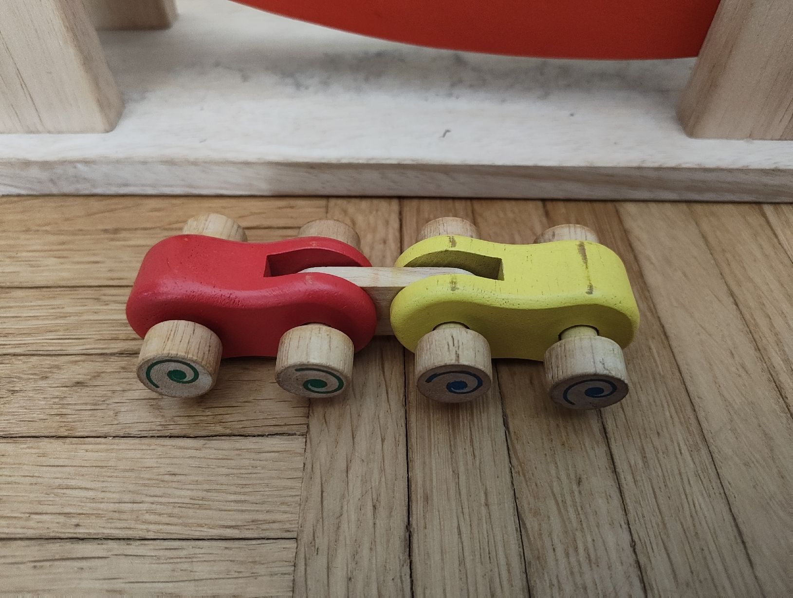 Giocattoli: Holz Rennbahn mit Auto – Usato da Thierachern venduto da _Sunshine_._ 5