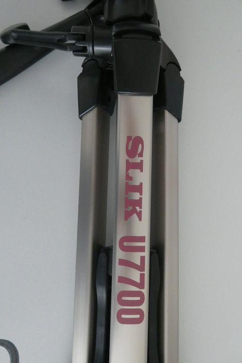 Treppiedi & Teste: SLIK U700 Stativ Kamera Stativ Top Zustand Reisestativ – Nuovo (secondo la descrizione) da Rotkreuz venduto da Jurlobi 8