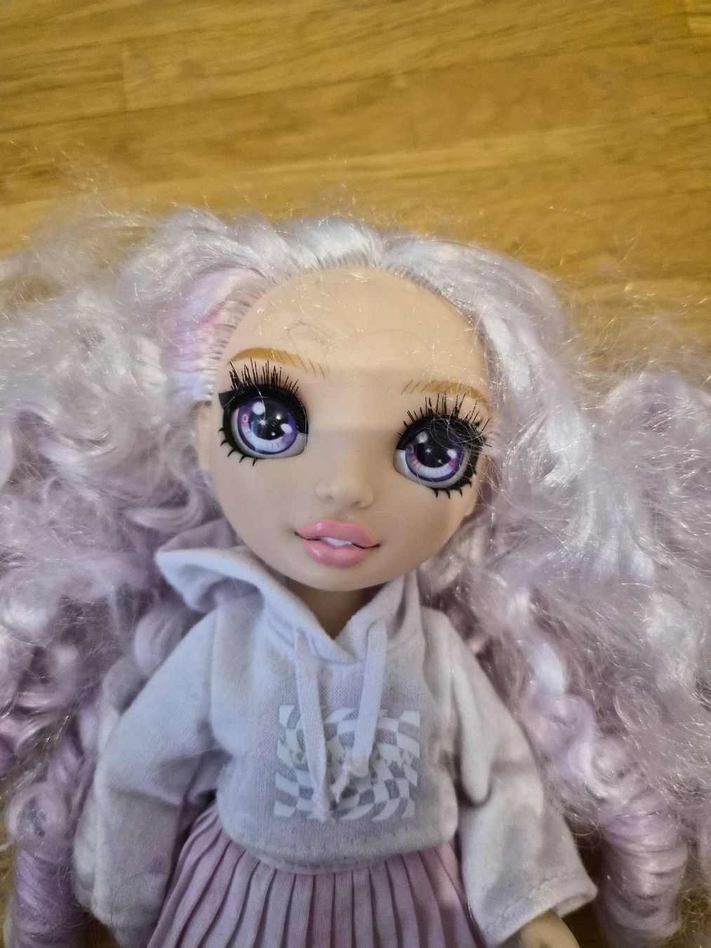 Poupées: Bambola Rainbow High con capelli lunghi e ricci – D'occasion à Reinach BL par Glitterlol 1