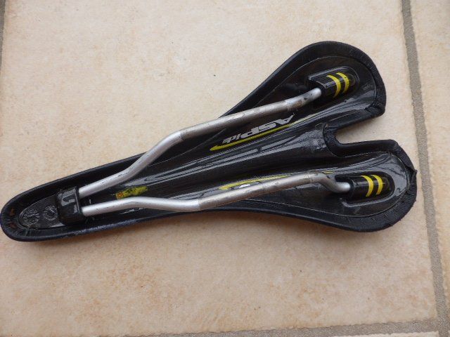 Selle Italia Pezzi di ricambio: SELLE ITALIA ASPide Sattel – Usato da Zürich venduto da Helios064 4