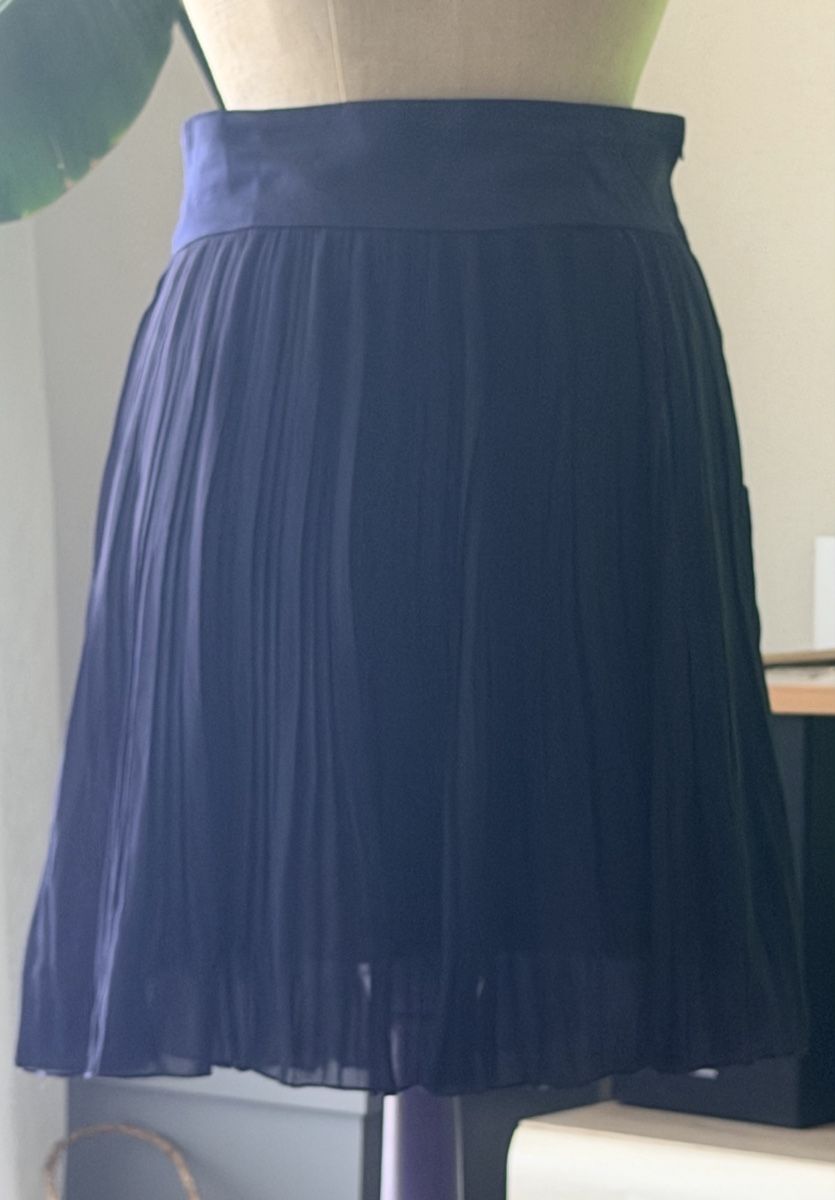 Gonne: Navy Blue Pleated Midi Skirt ! – Usato da Bouveret venduto da dou_g8q7