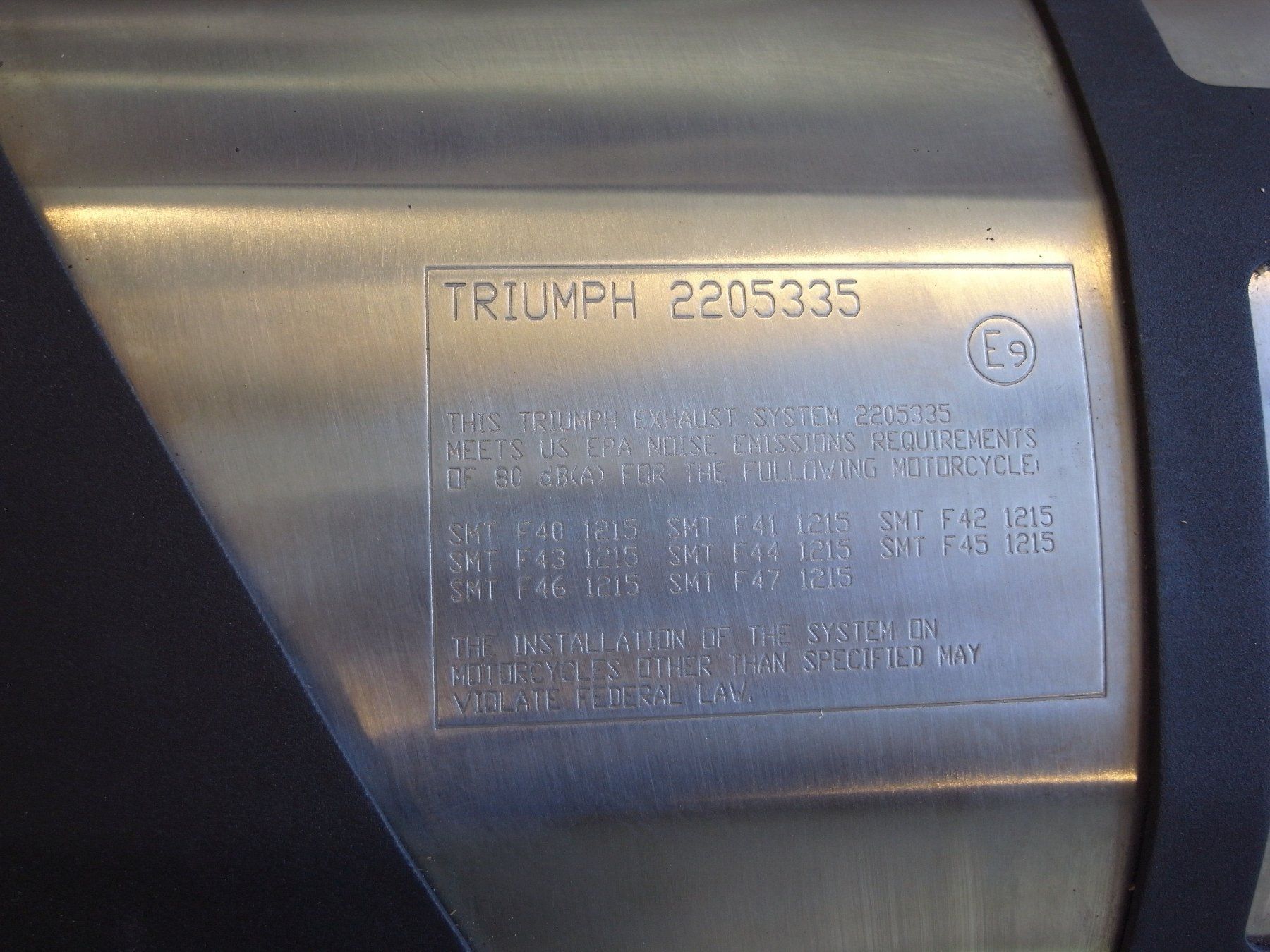Triumph Sistemi di scarico: Triumph Explorer 1200 Auspuff – Usato da Luterbach venduto da etap26 3