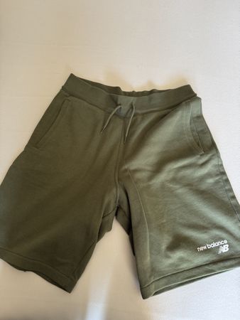 Herren Shorts New Balance Khaki Grösse XL guter Zustand
