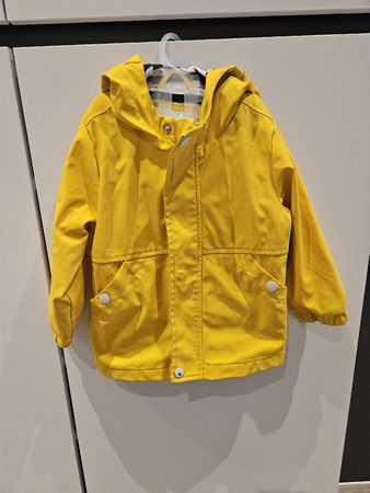 Regenjacke Reserved gelb Grösse 86 gut erhalten