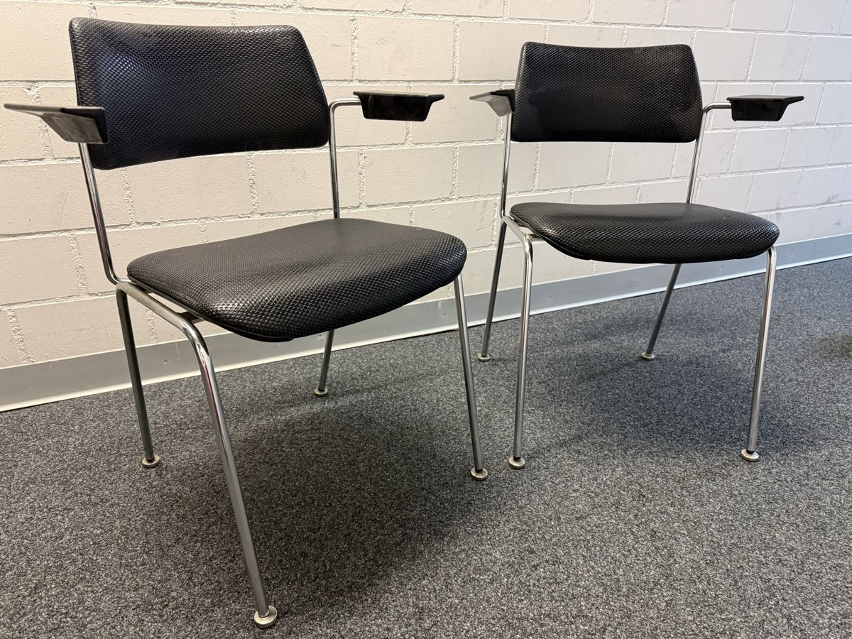 Giroflex Sedie: Stühle Industrial Design 2Stk Giroflex – Usato da Bern venduto da Delamer