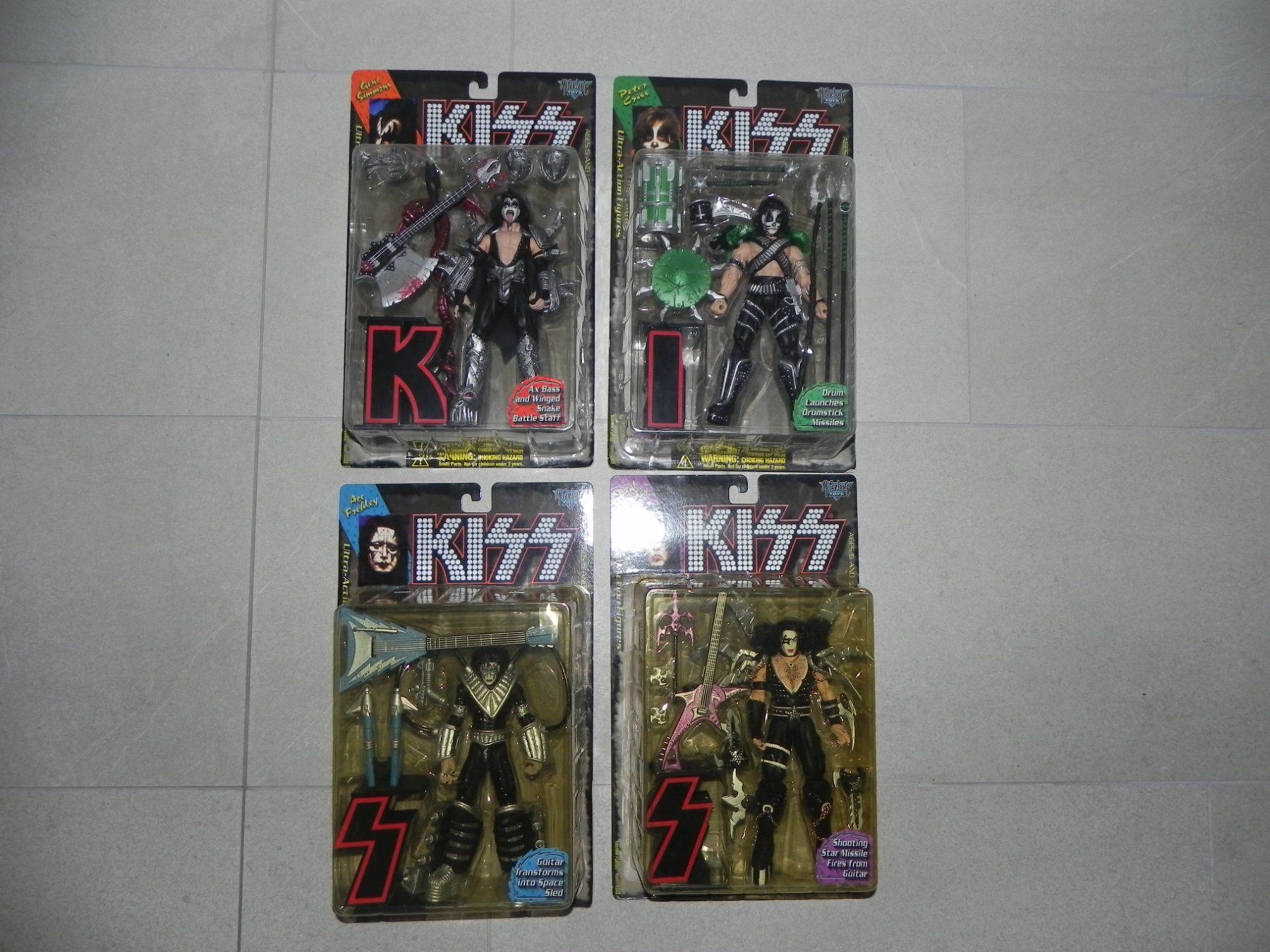 Bambole: Kiss/Puppen/Figuren/Action Figures – Usato da Aarburg venduto da Frys
