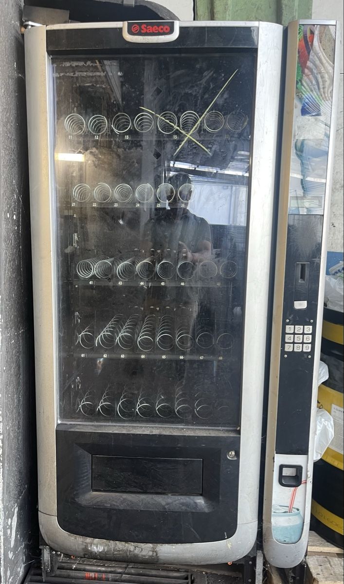 Saeco Autres pour la gastronomie & hôtellerie: Saeco Getränkeautomat – Défectueux à Dübendorf par I.leo 1