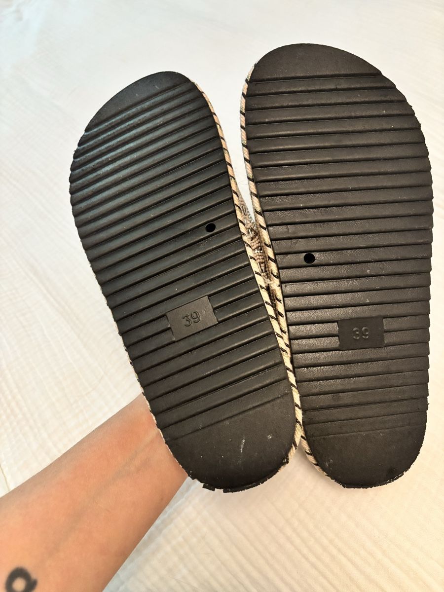 Graceland Scarpe da donna: Sandale Gr. 39 Damen mit Perlen besetzt / glitzert  – Usato da St. Gallen venduto da heartbug 4