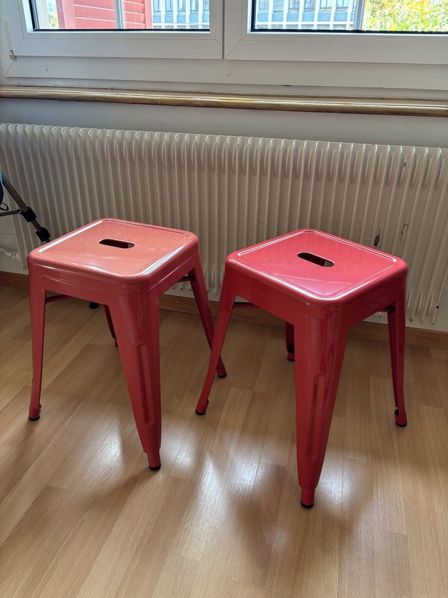 Hocker: 2 Metallhocker rot – Gebraucht aus Bern von wisemagpie 3