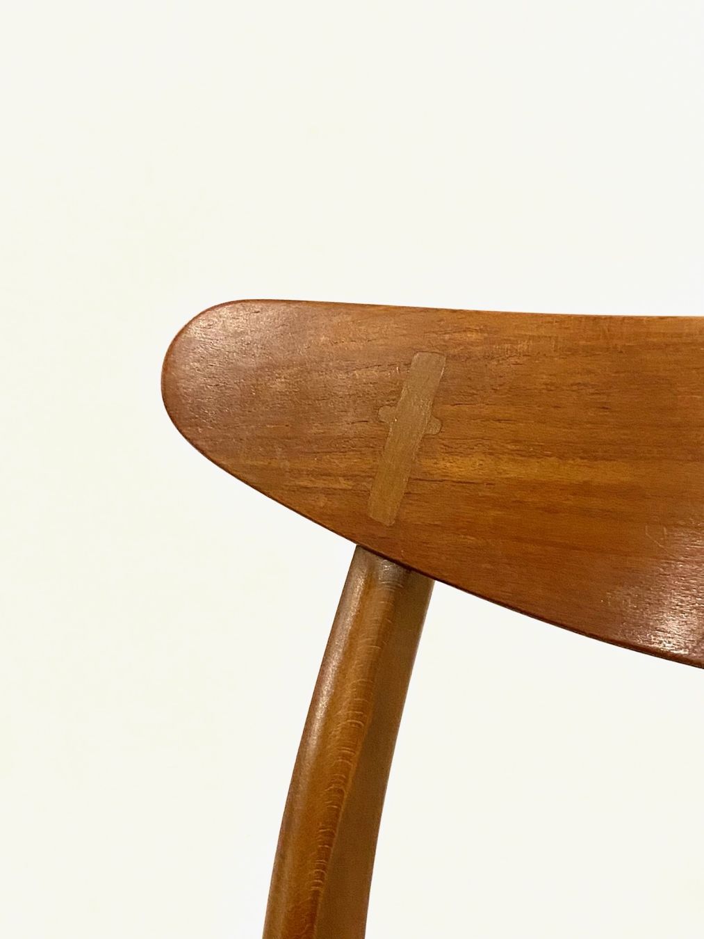Poltrone: 4x Hans Wegner Stühle CH30 Denmark 60s – Usato da Basel venduto da MidMod20C 1