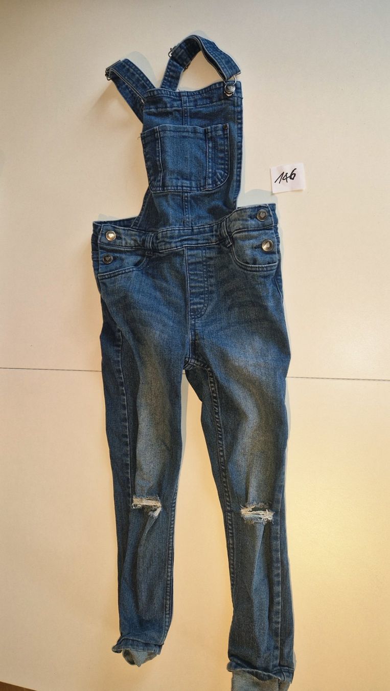 Pantaloni: Latzhose Grösse 146 – Usato da Stüsslingen venduto da white_angel86