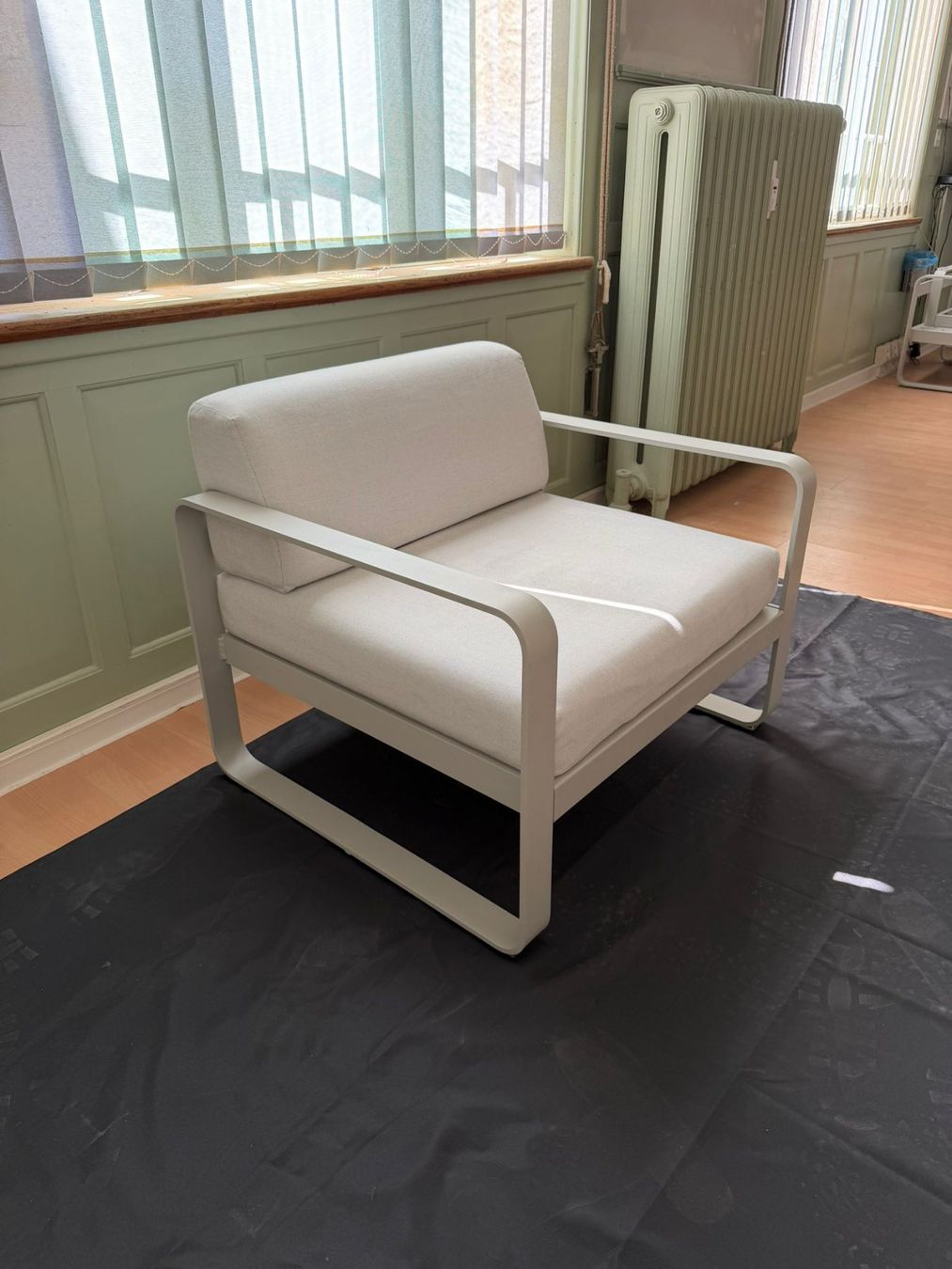 Fermob Sessel: FERMOB BELLEVIE - SINGLE ARMCHAIR - OFF WHITE – Gebraucht aus Givisiez von JUJU_1998 1