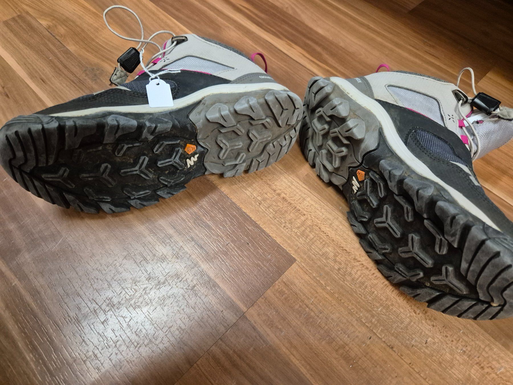 Scarpe per ragazze: Wanderschuhe  Gr. 35 - B12 – Usato da Schwarzenburg venduto da Flamingo07 1