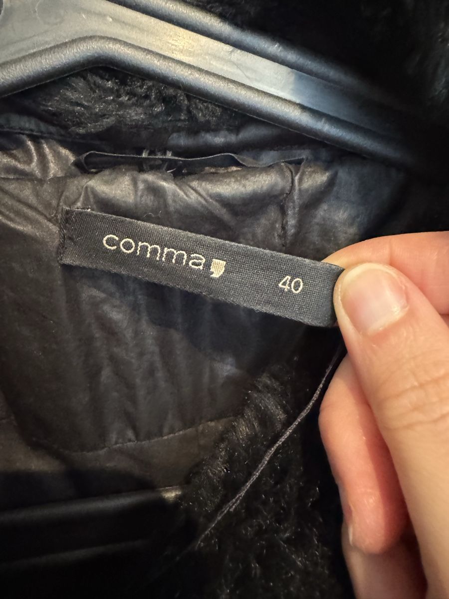 Comma Cappotti: Comma Daunen Mantel schwarz Gr. 40 / L – Usato da Fislisbach venduto da KolibriSecondhand 1