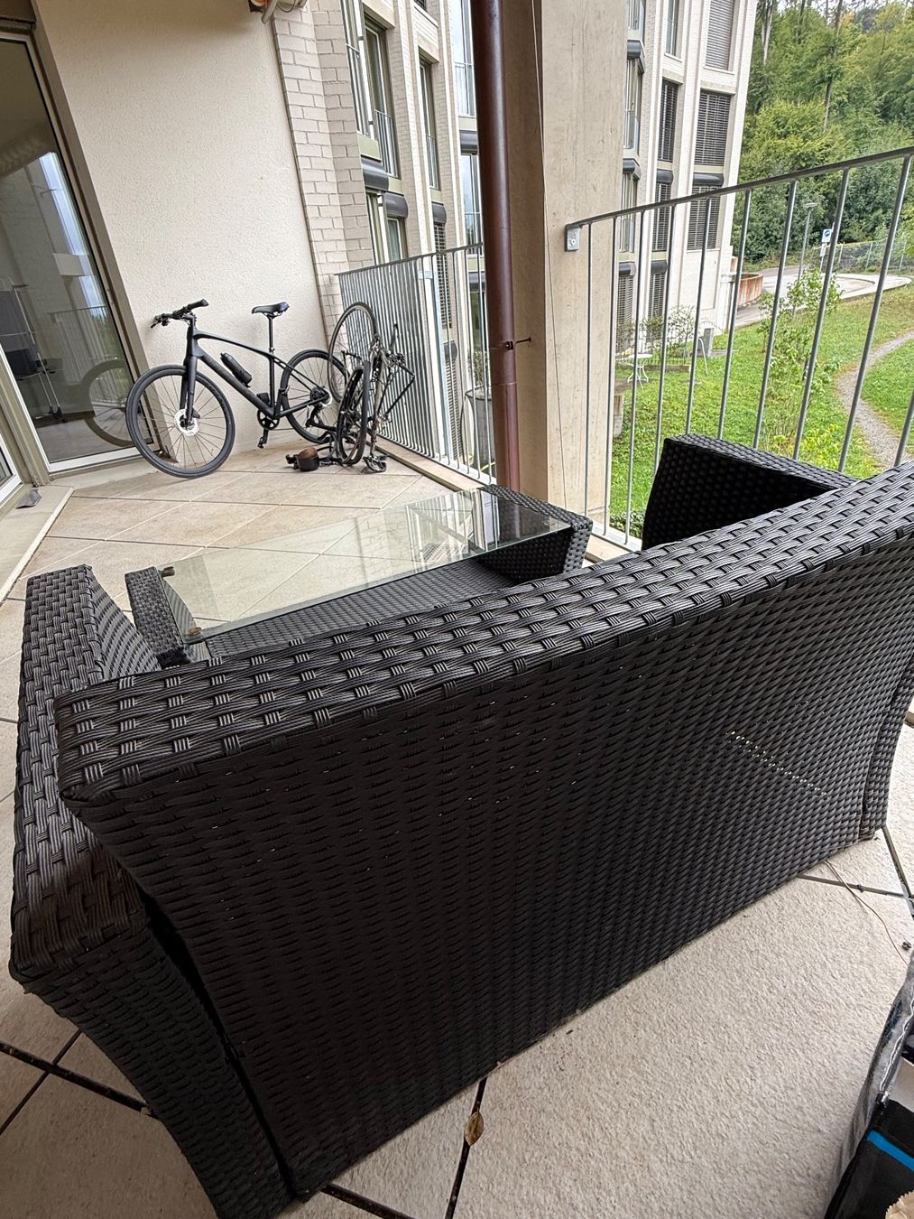 Set de table et chaises: Garten-Lounge Sitzbank + Tisch – D'occasion à Zürich par fab_k6zw 3