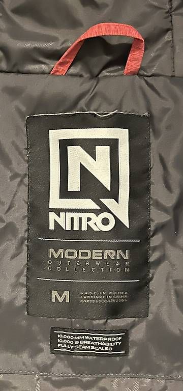 Jacken: NITRO Ski-&Snowboardjacke rot – Gebraucht aus Bern von nad_s9r6 3