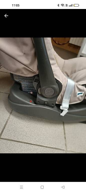 Inglesina Kinderwagen: Base Isofix Huggy con Ovetto Inglesina – Gebraucht aus Mendrisio von sna_zfn2 2