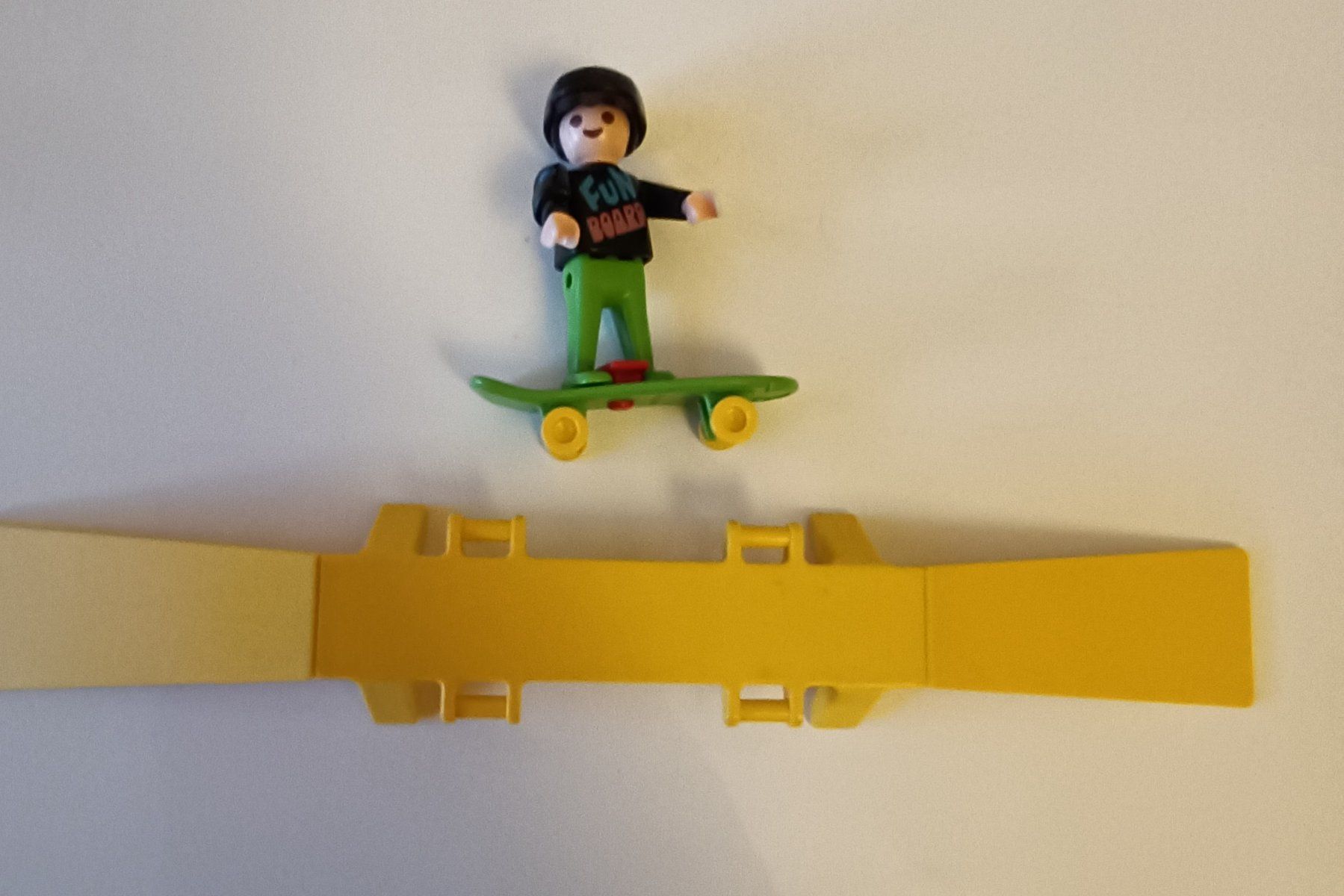 Playmobil Giocattoli: Skateboard Playmobil – Usato da Oftringen venduto da UrsulaW01