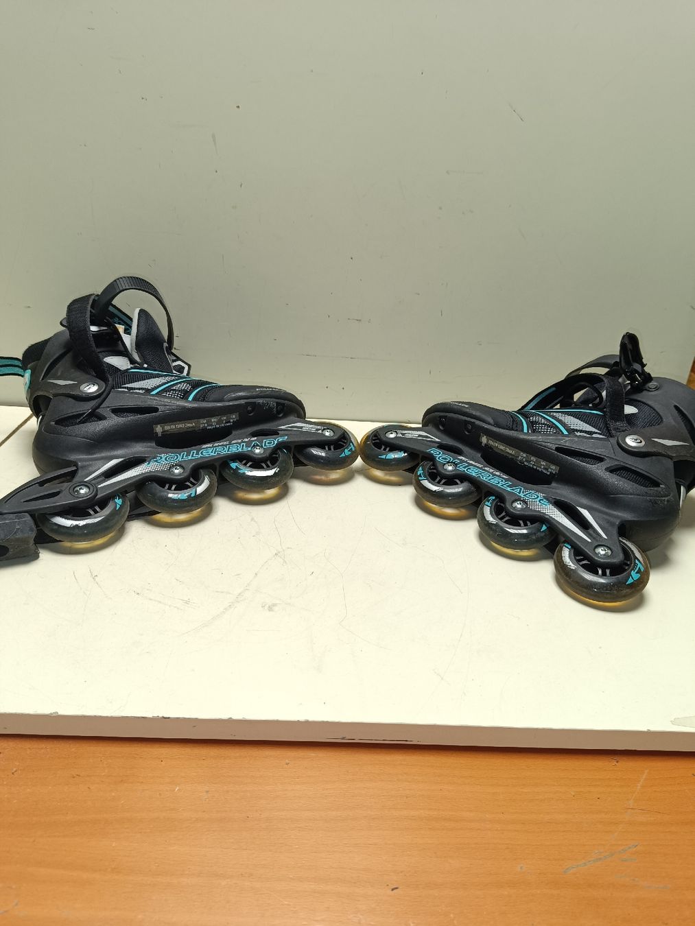 Pattini in linea & Pattini a rotelle: Rollerblade Zetra Blade 2W Inline Skates, Grösse 42(em63) – Usato da Künten venduto da Schnaepplihuus 4