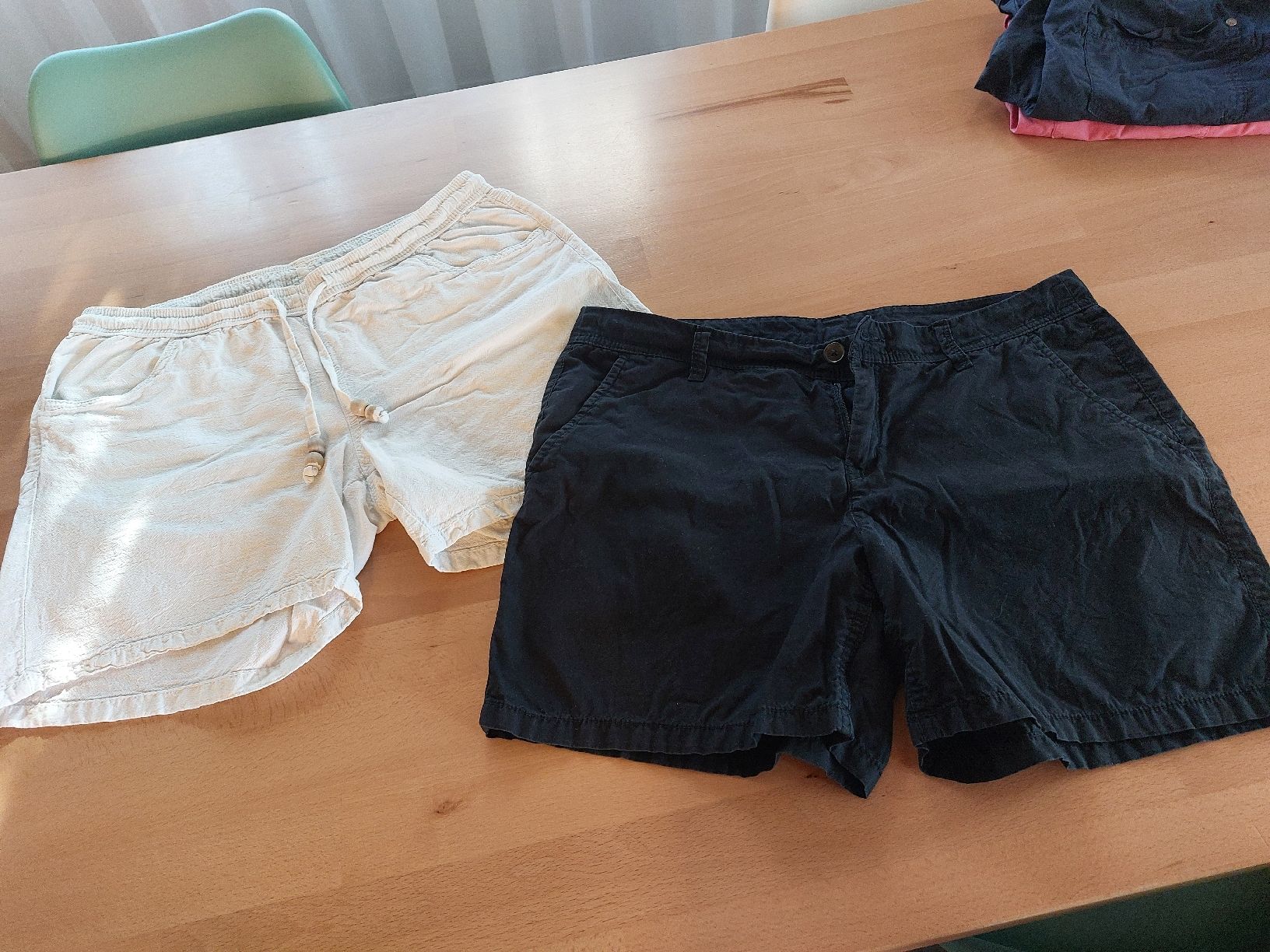 Lotti di vestiti: Shorts Paket Kurze Hosen – Usato da Hilterfingen venduto da Audimat 3