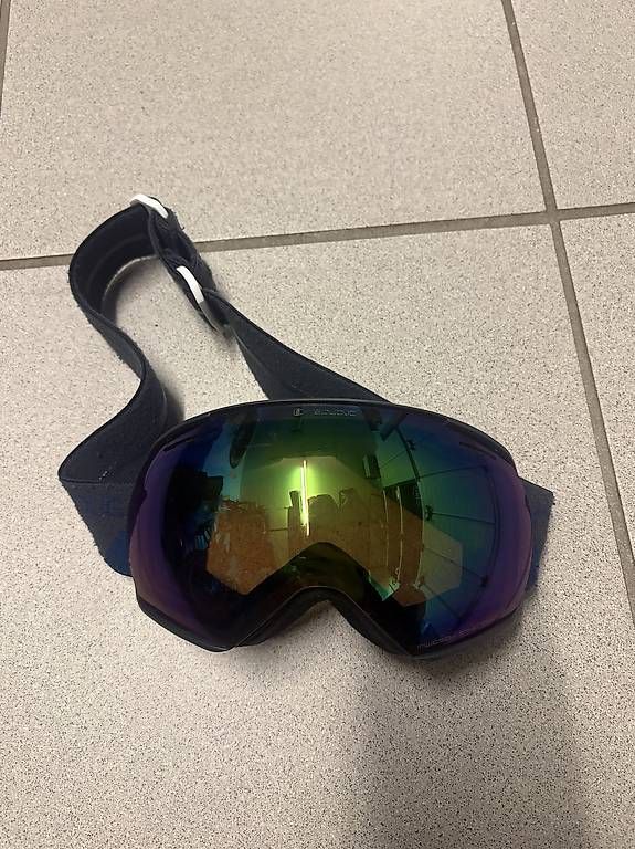 Giro Caschi: Skihelm Giro Grösse S inkl. Skibrille – Usato da Henggart venduto da aexelsurf 4