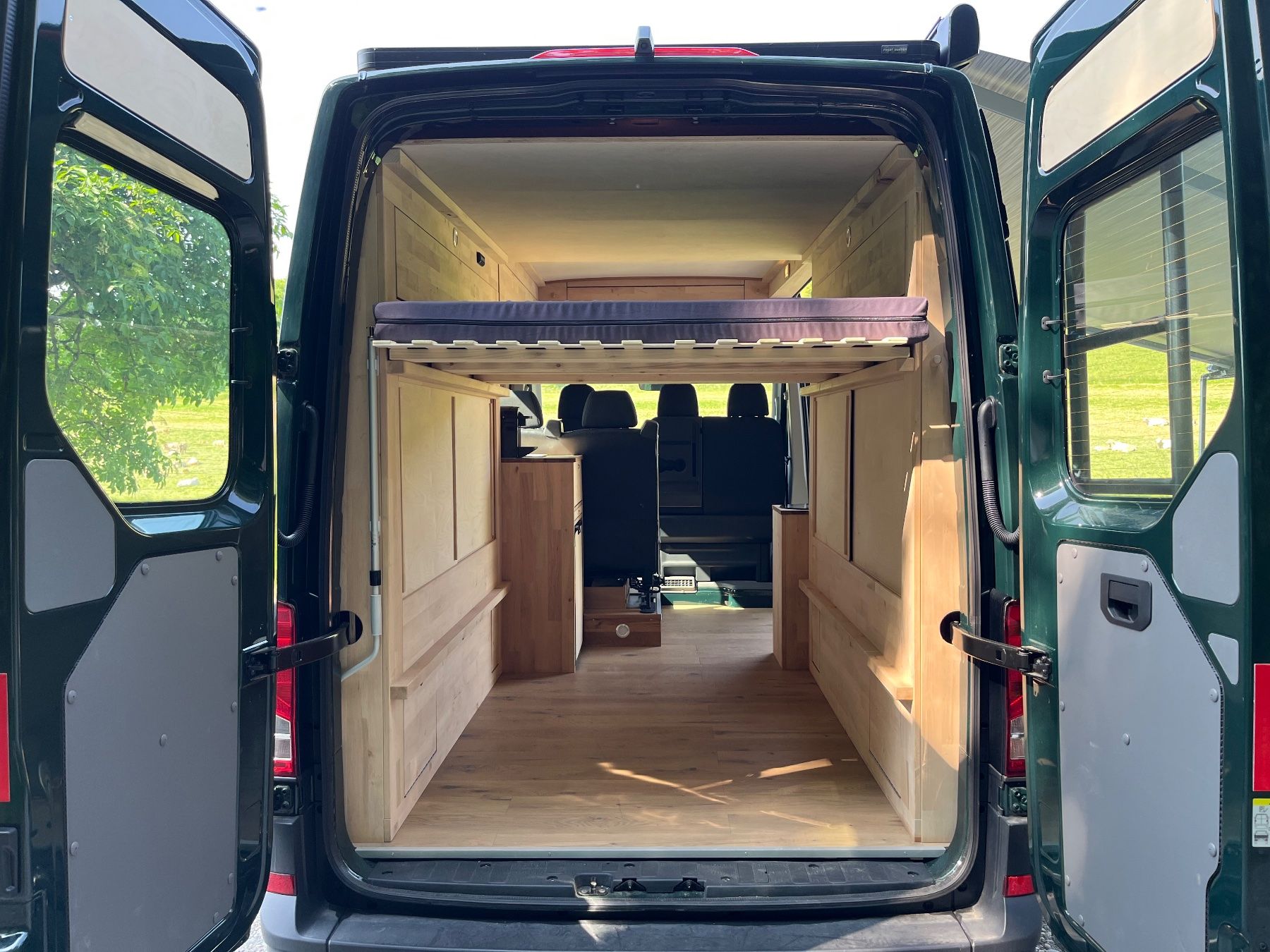 VW Veicoli commerciali: VW Crafter Camper/Transporter autark – Usato da Gutenswil venduto da HMrank 5