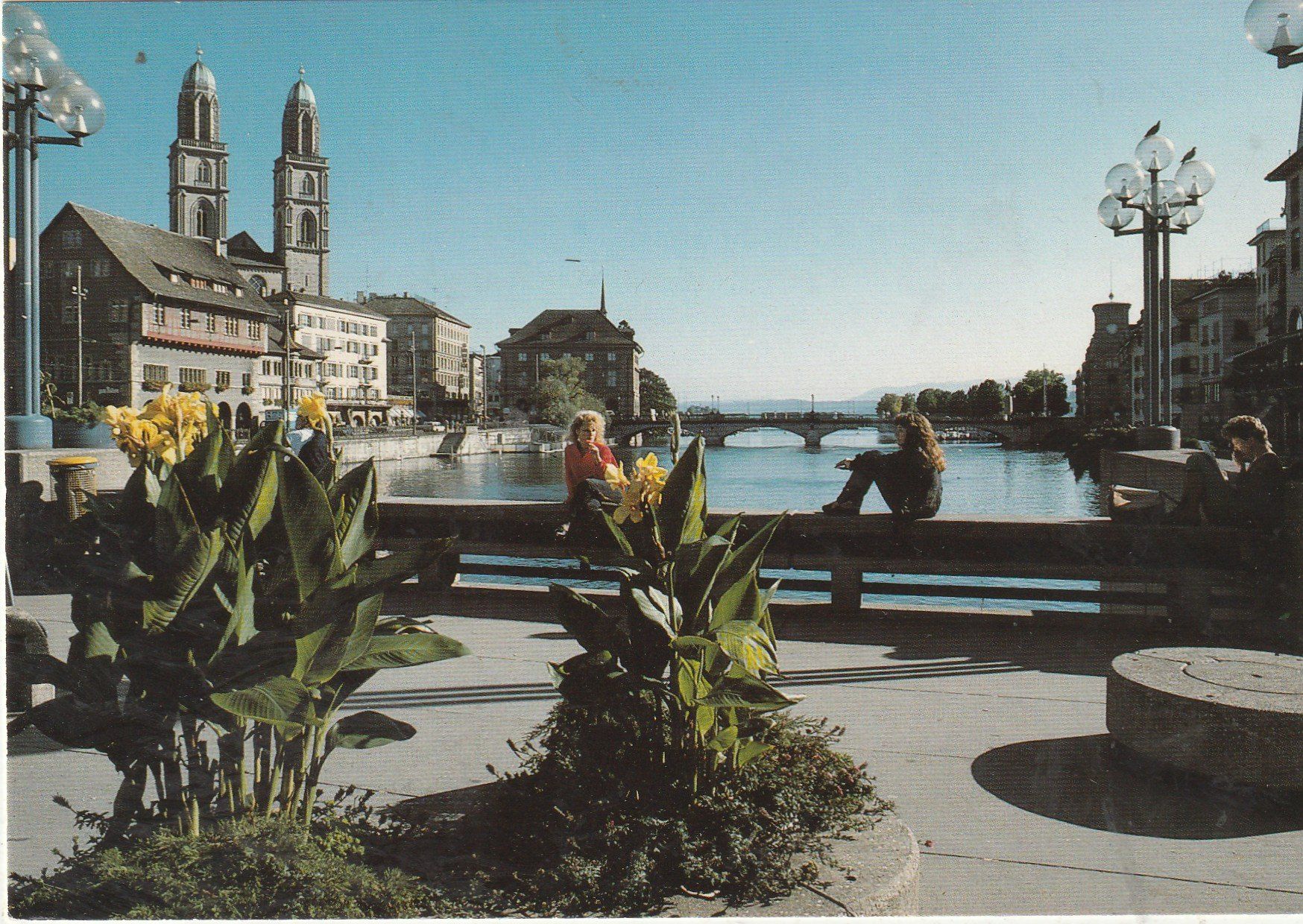 Cartoline postali: Zürich Limmatquai – Usato da Lumbrein venduto da made02