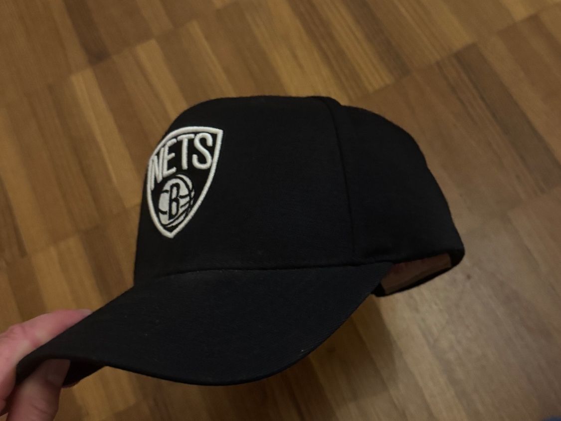 Mitchell & Ness Copricapi, berretti & cappellini: Brooklyn Nets Cap, Mitchell & Ness, Schwarz – Usato da Chur venduto da schoel 1
