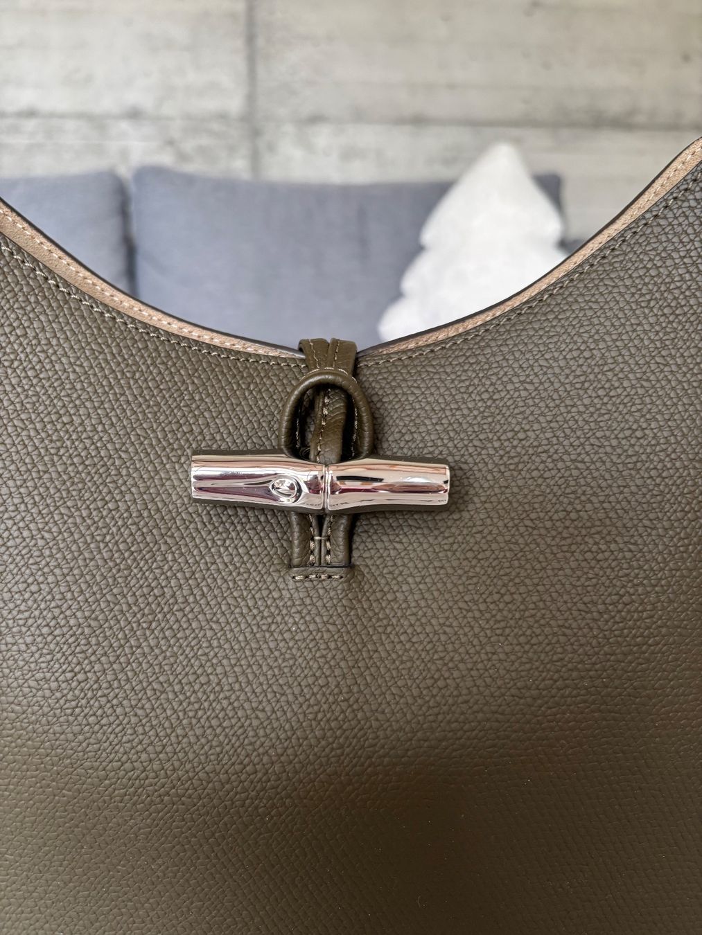 Longchamp Borse da donna: Élégant sac Longchamp vert kaki – Nuovo (secondo la descrizione) da Grugnay (Chamoson) venduto da Esperanza67 2