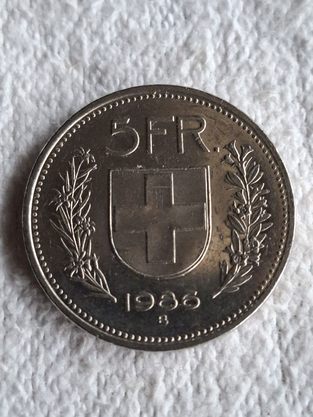 Tutti le monete: 5 Franken 1986 vertiefte Randschrift – Usato da Lohn-Ammannsegg venduto da schwerti53