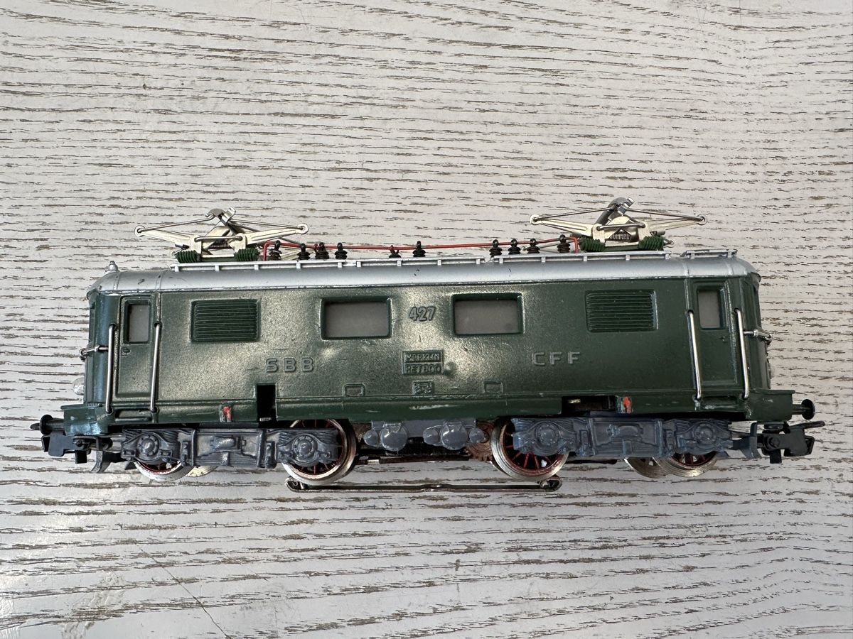 Märklin Modelleisenbahnen: Märklin 3014 SBB Re 4/4 I – Gebraucht aus Lupsingen von New-Haven 2