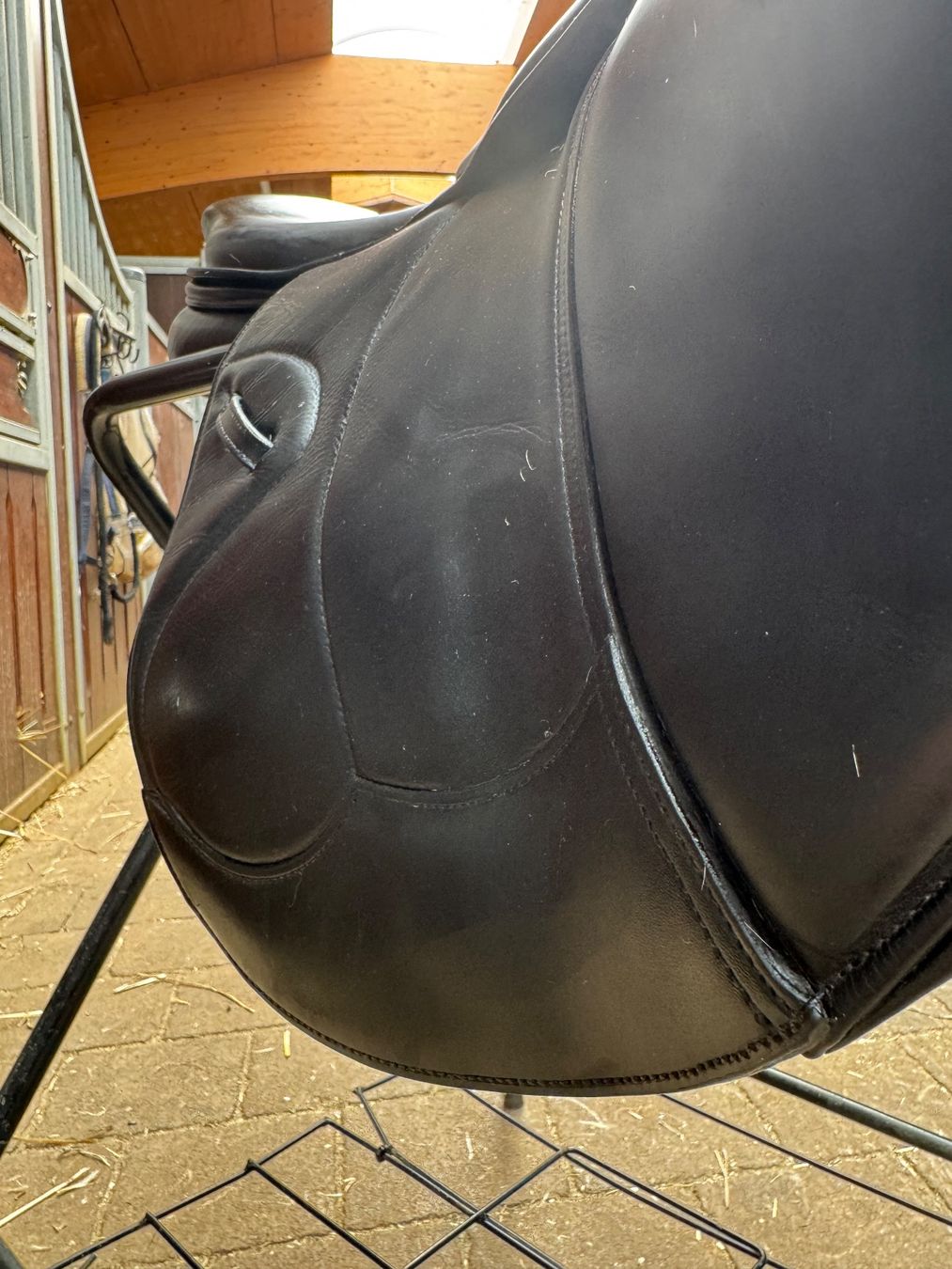 Selles, accessoires: Amerigo Springsattel 17,5" – D'occasion à Baden par liv_5wtq 6