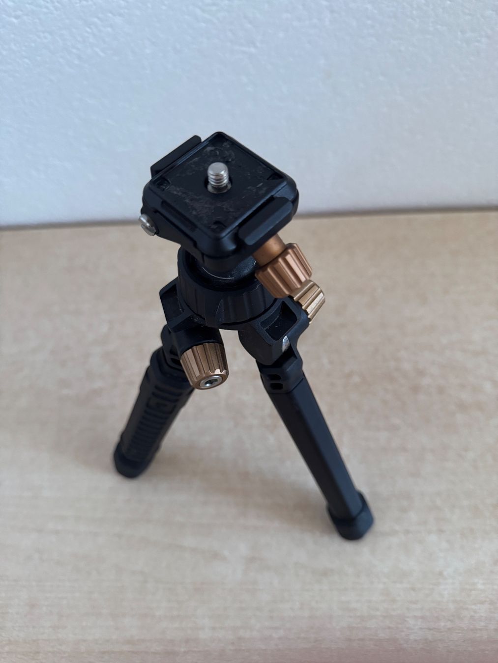 Treppiedi & Teste: Apex Stative – Usato da Stetten AG venduto da Rvipersnake 2