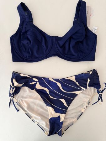 TRIUMPH, Bikini, Grösse 42E/42, Farbe Dunkelblau/Weiss