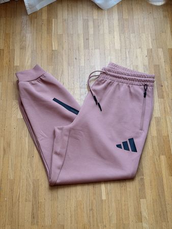Training Adidas saumon 