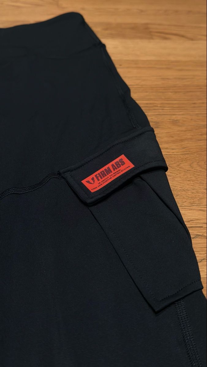 Leggings: Firm abs Leggings – Usato da Zürich venduto da TrustUser2020 1
