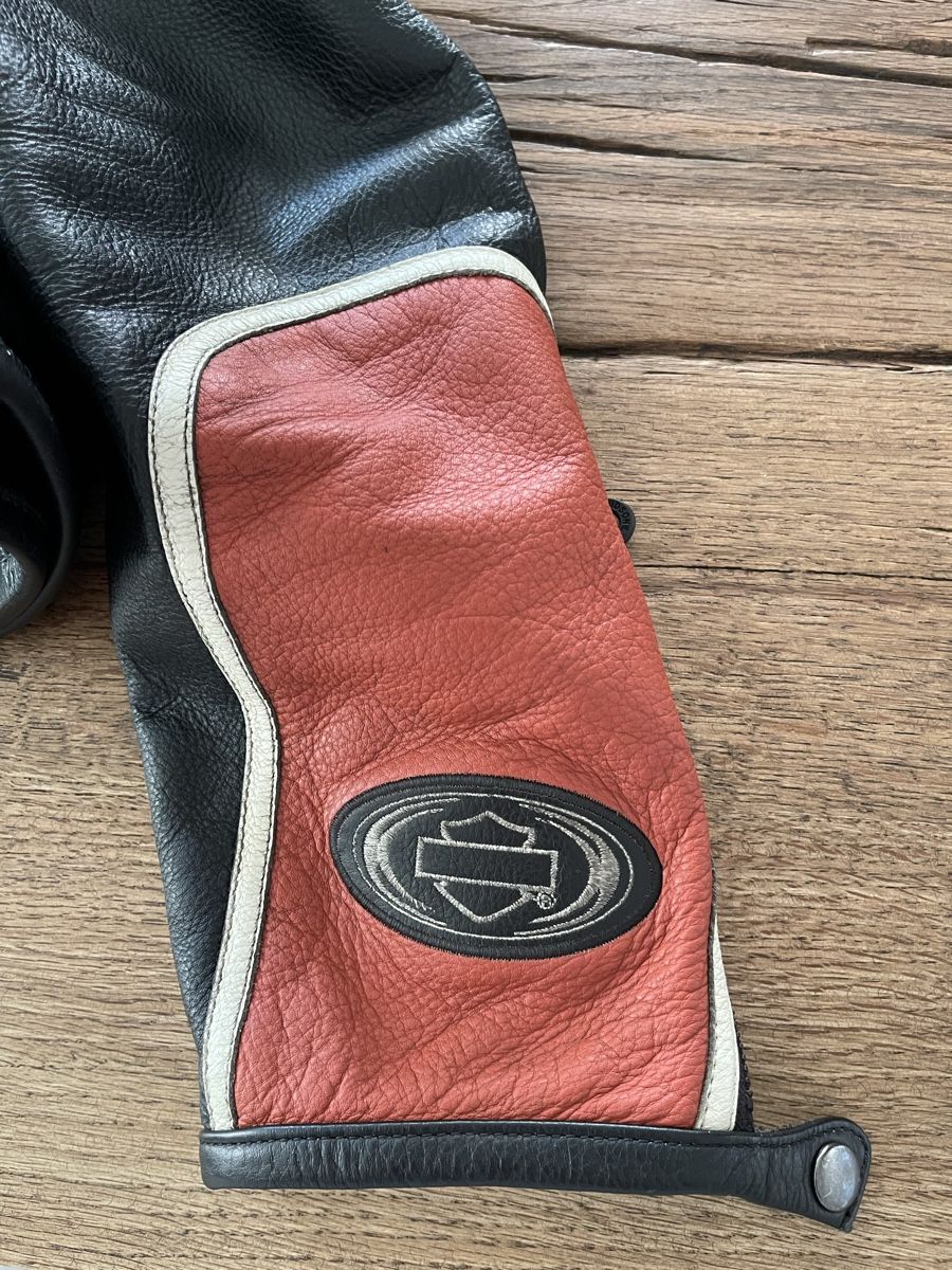 Harley-Davidson Jacken: Harley Davidson Damen Motorradjacke Gr. M – Gebraucht aus Dänikon ZH von moritz07 6