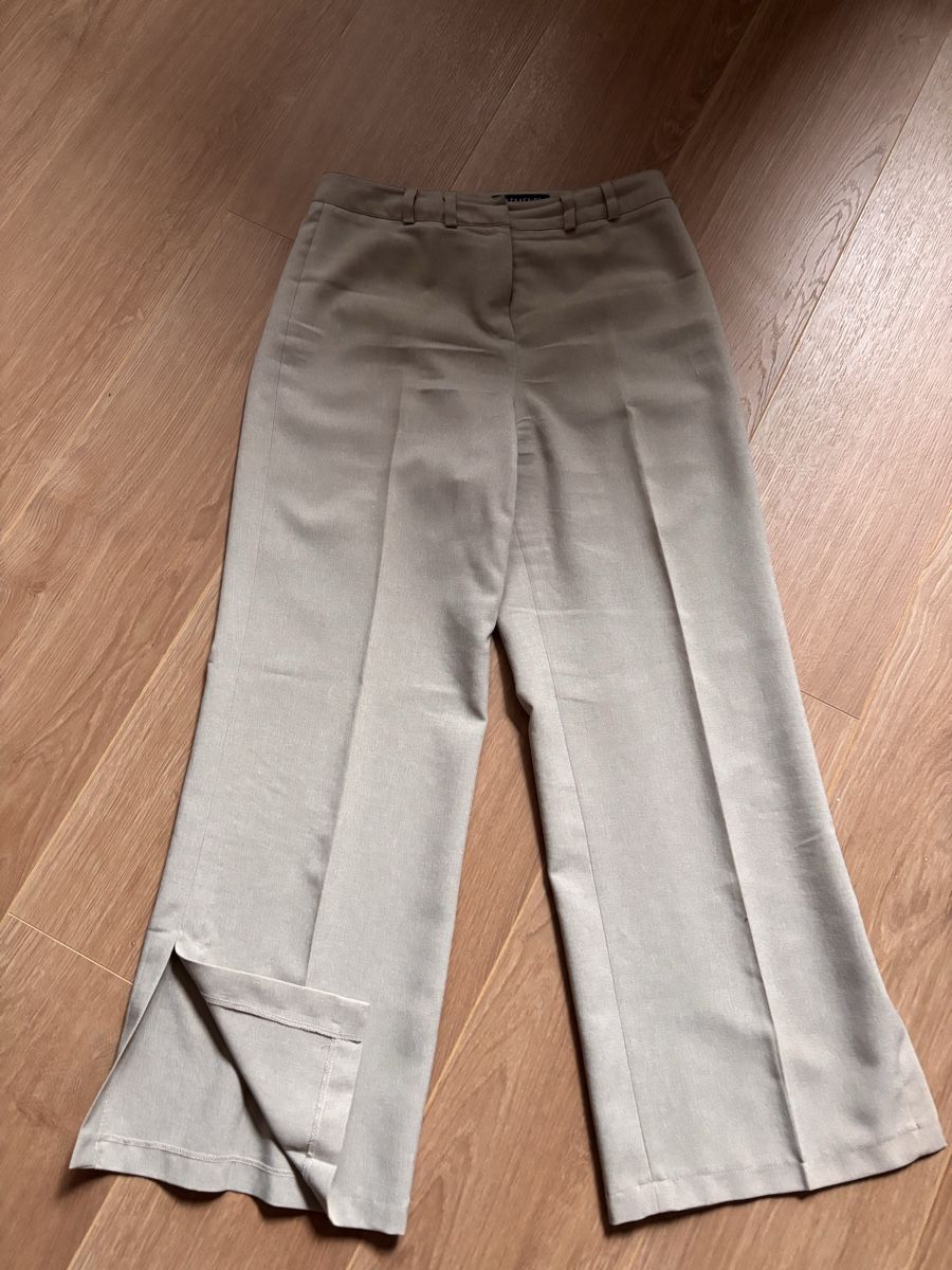 Element Pantaloni: Hose Elements weit geschnitten Beige Gr. 36  – Usato da Weisslingen venduto da Yuna123