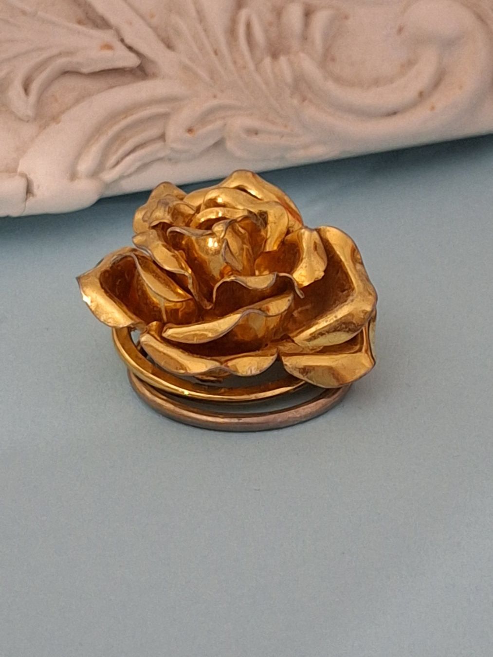 Broschen & Nadeln: ROSEN Brosche fürs Foulard RING – Gebraucht aus Kerzers von ExpressoTerreno