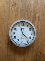 Wanduhr