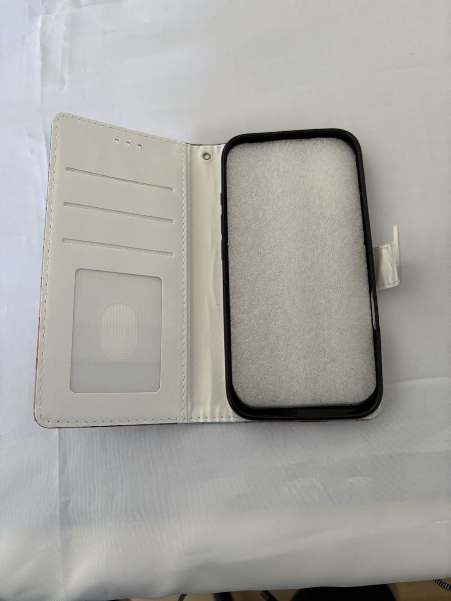 Cover & Protezioni schermo: iPhone 16 Kunstleder Tasche Hülle mit Kartenfach Gitter – Nuovo (secondo la descrizione) da Thürnen venduto da Lilie37 1