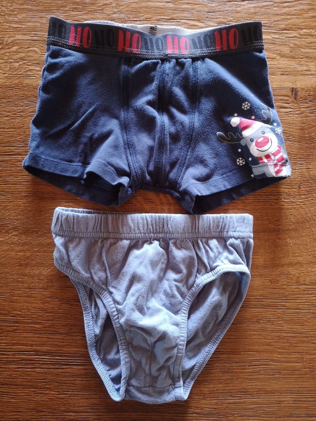 Migros Biancheria intima: Weihnachten Unterhosen Gr. 110/116 – Usato da Vordemwald venduto da Esel04