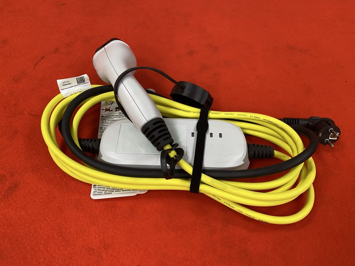 Kabel: Neues Ladekabel Mode 2 Typ 2 mit Schuko Stecker  – Neu (gemäss Beschreibung) aus Hägglingen von Karin0802 5