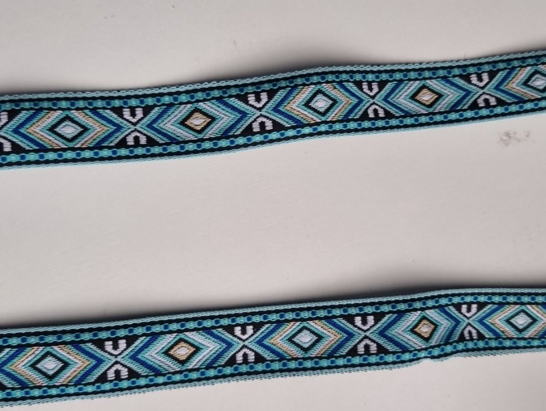 Tessuti: Stoff, Bordüre bestickt – Nuovo e nell'imballaggio originale da Geroldswil venduto da Agapanthus22