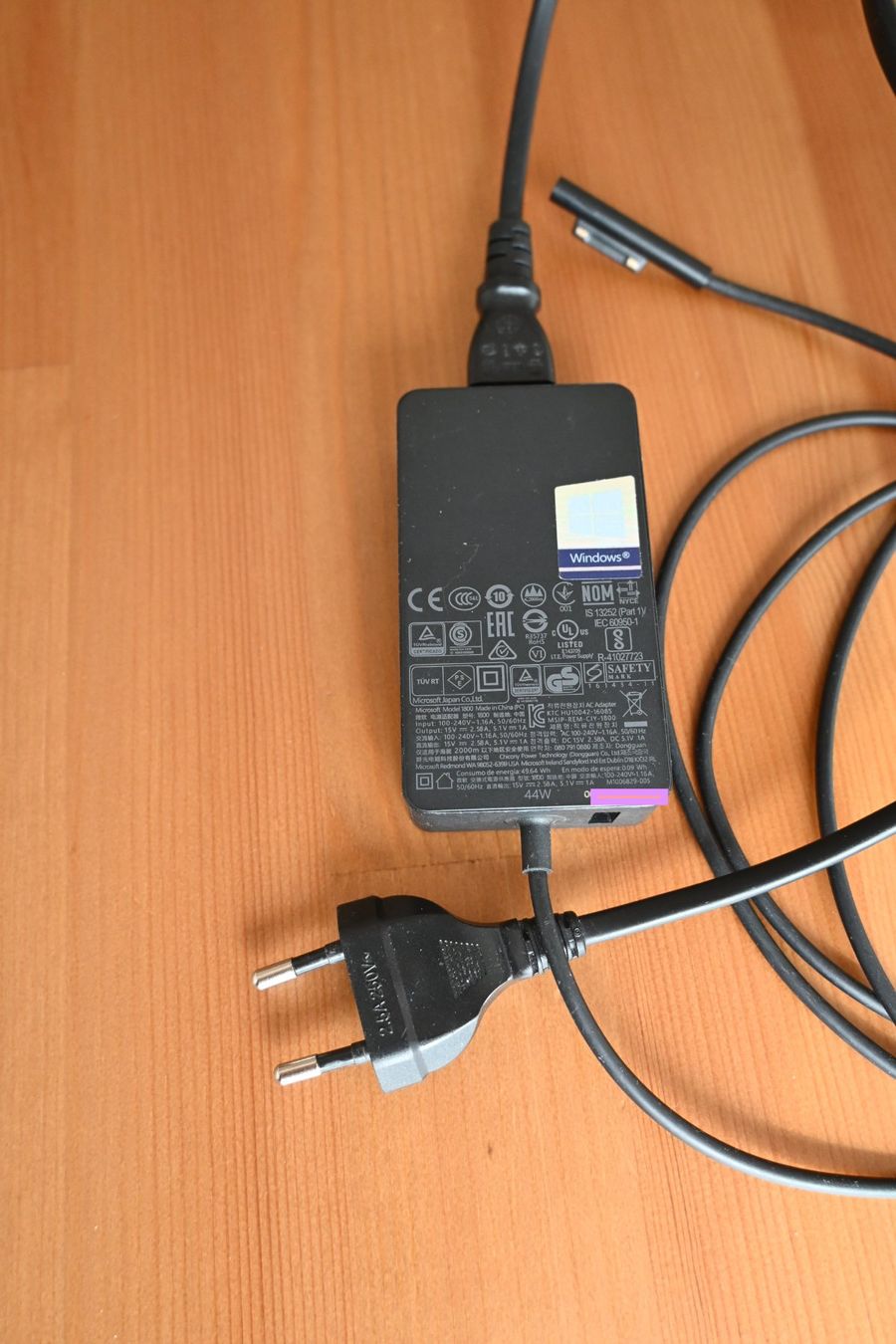Microsoft Tastiere: MS Keyboard, Pen & Charging Cable | Microsoft Surface Pro – Usato da Wollerau venduto da Karamalzii 3