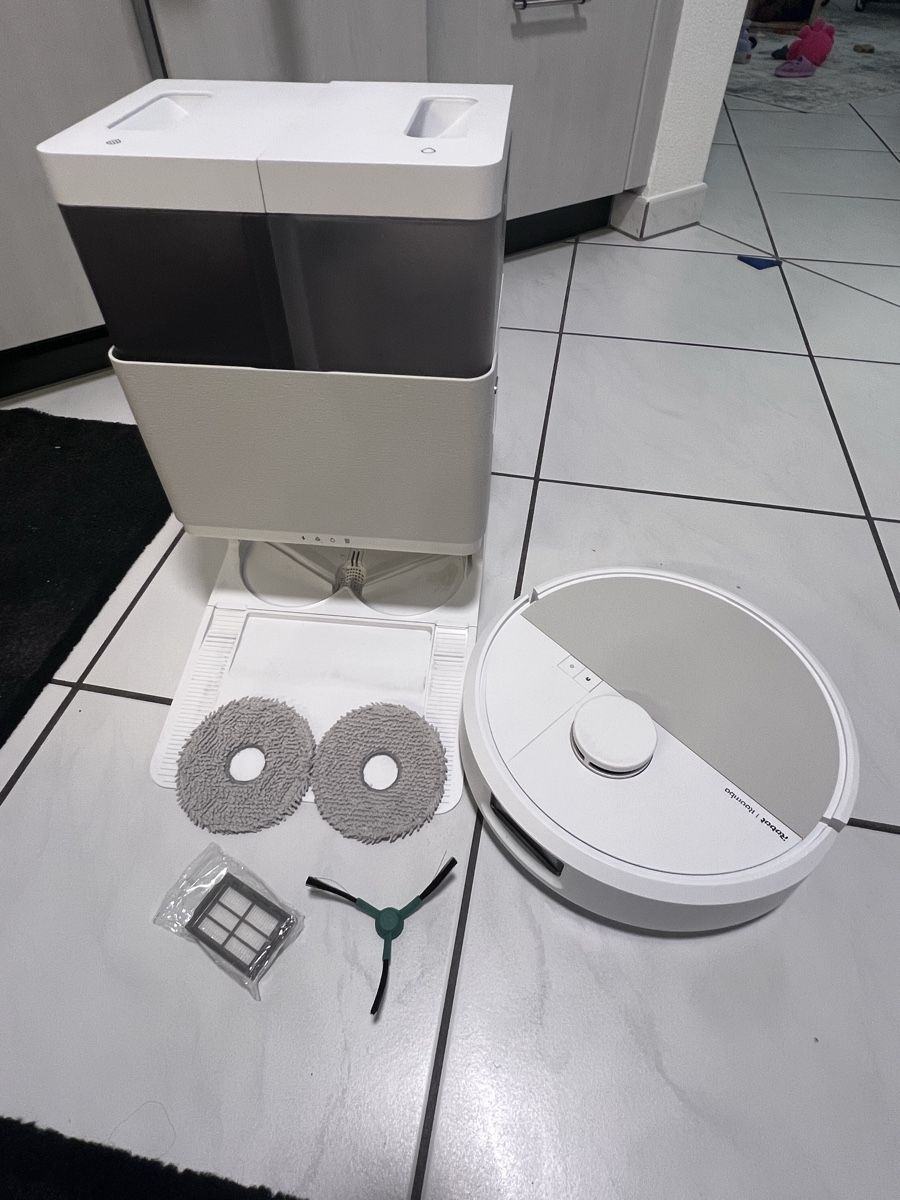Staubsauger & Zubehör: iRobot Roomba Combo 505 plus Zubehör  – Gebraucht aus Stans von AntonioCorreia